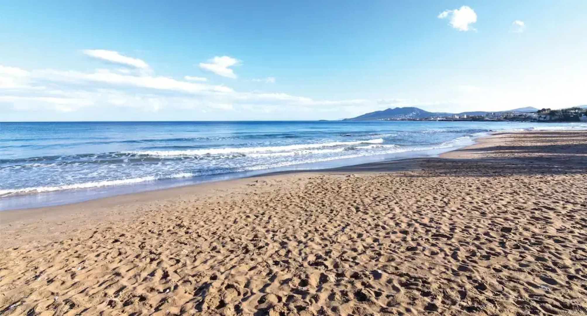 Nami Villa Beach Front Airport by Airstay