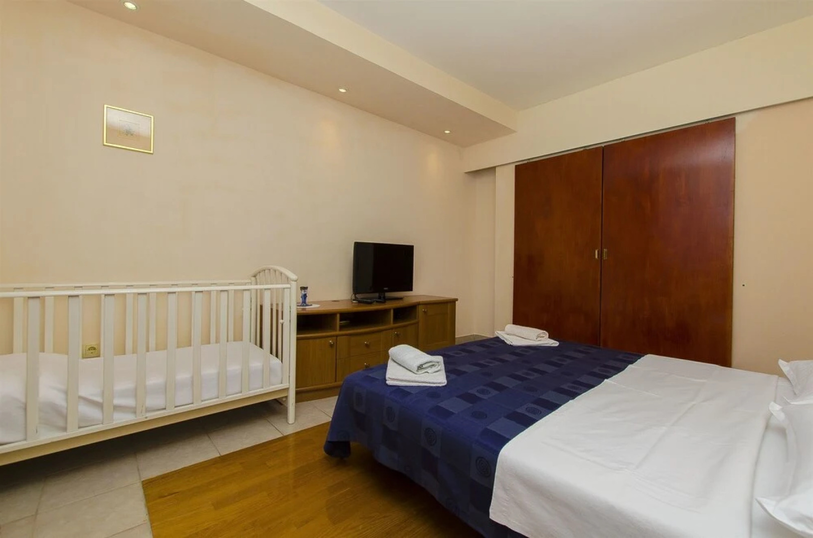 Apartments Toni Sea view