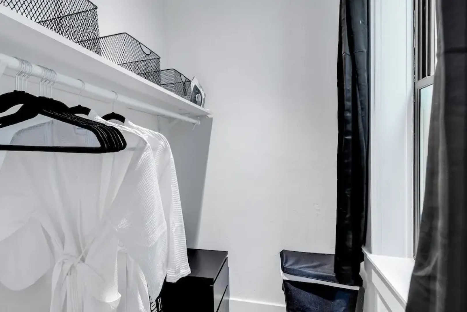 RESTAURANT on site. Walk to everything by RedAwning