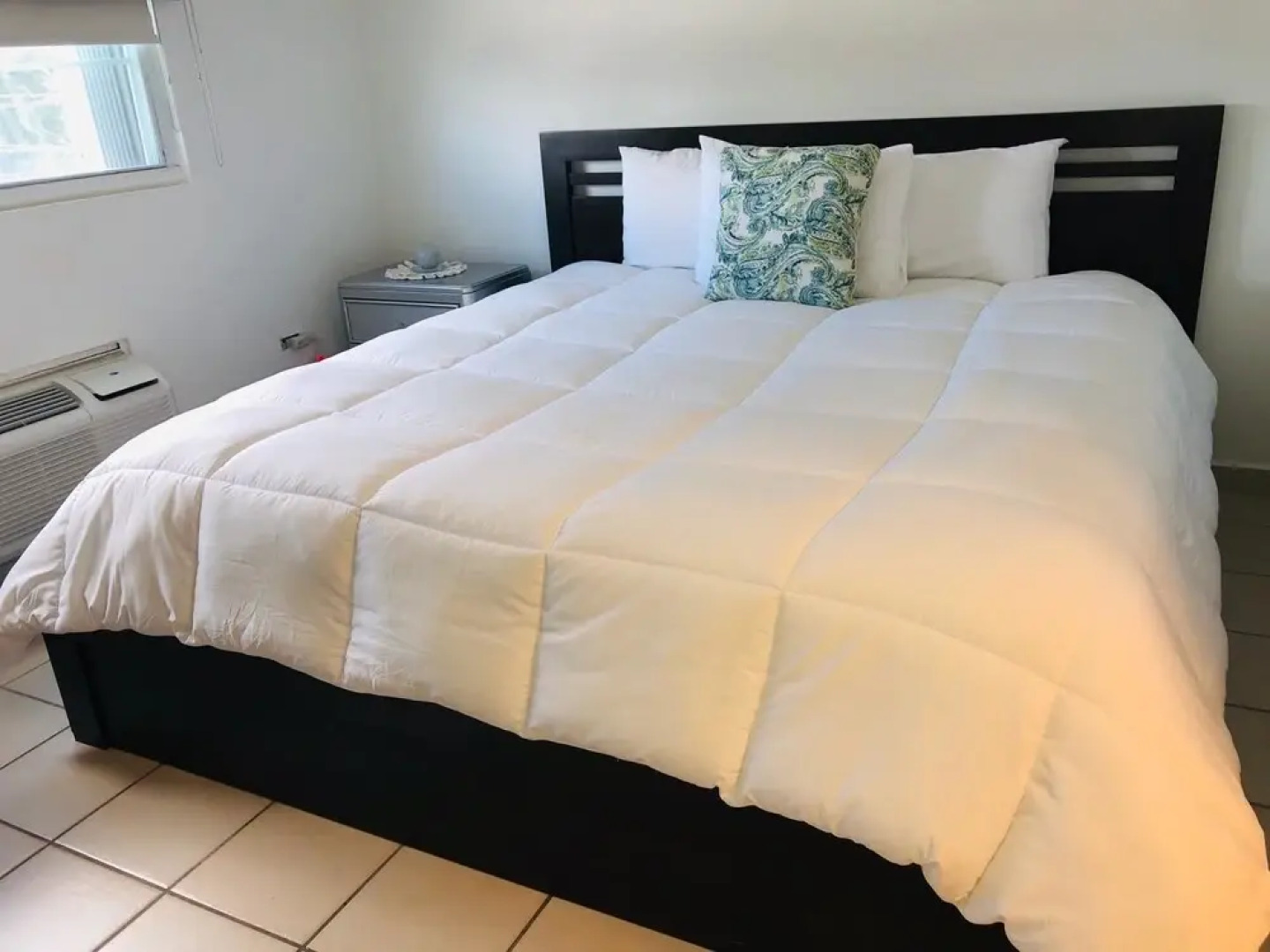 Suburb Pethouse Apartment