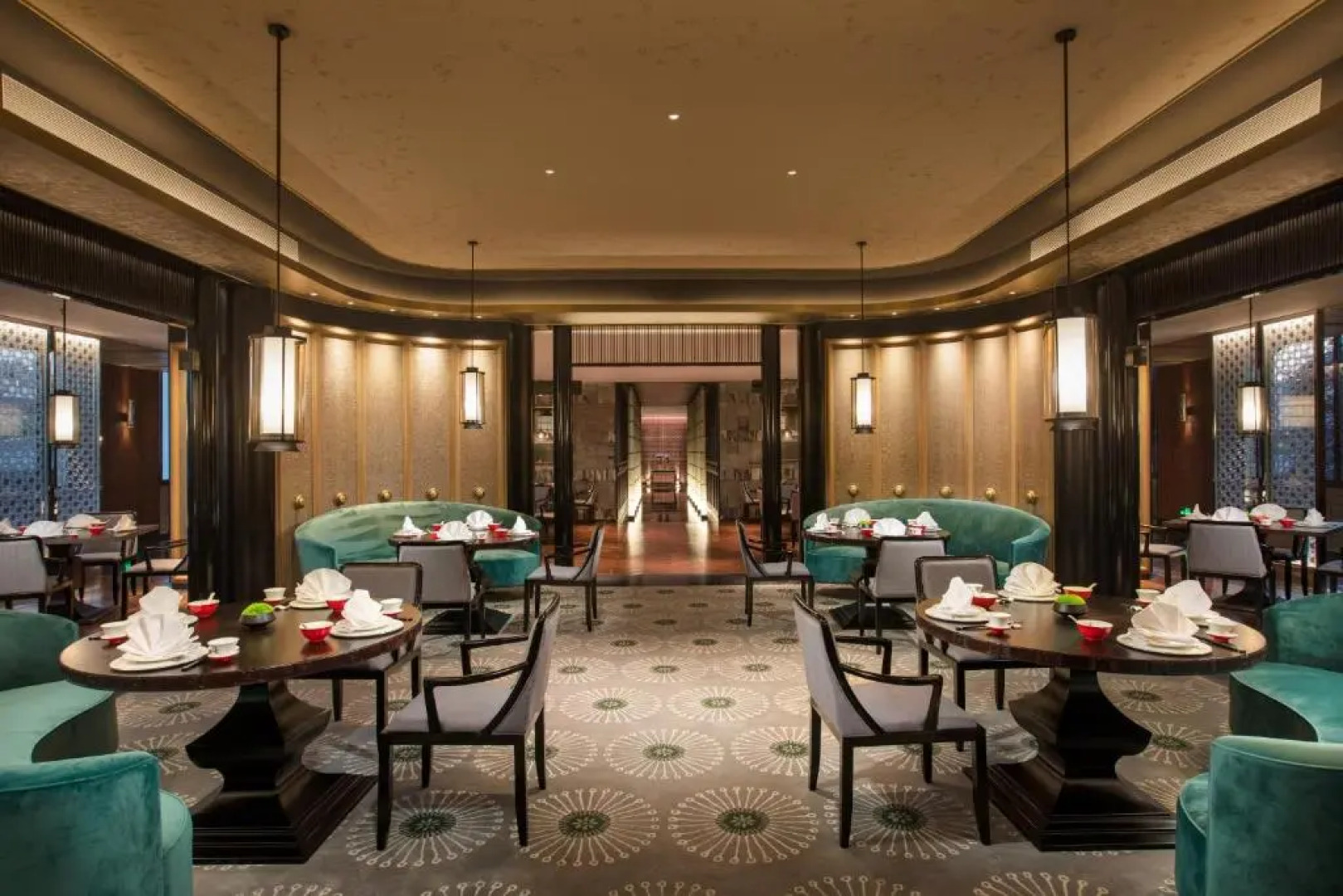 HUALUXE Hotels and Resorts Xi'an Tanghua, an IHG hotel