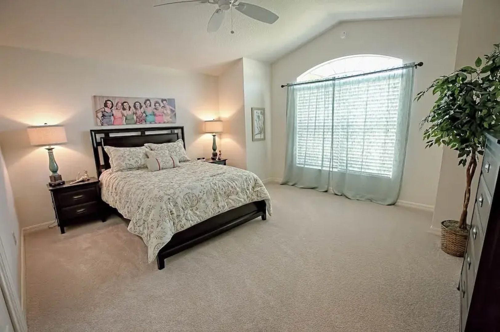 Yuma Place Home 3 Bedroom by The VIR Group