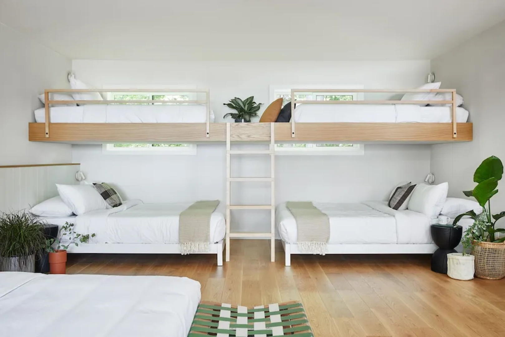 Somewhere Inn Calabogie