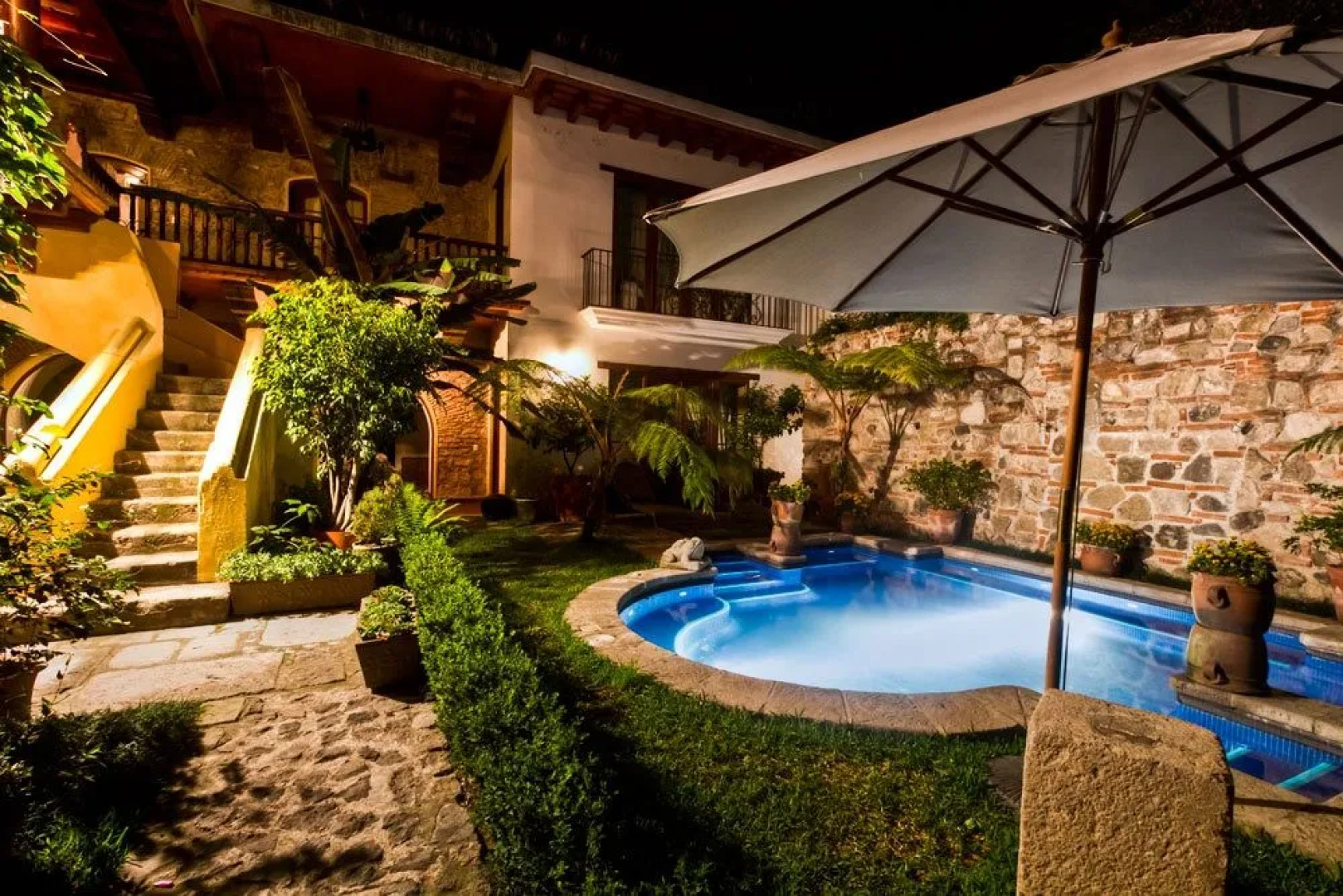 Palacio De Dona Leonor