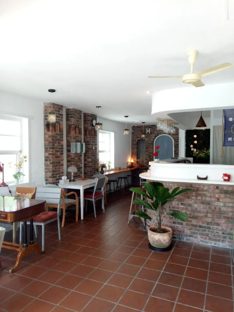 Little Time Guesthouse