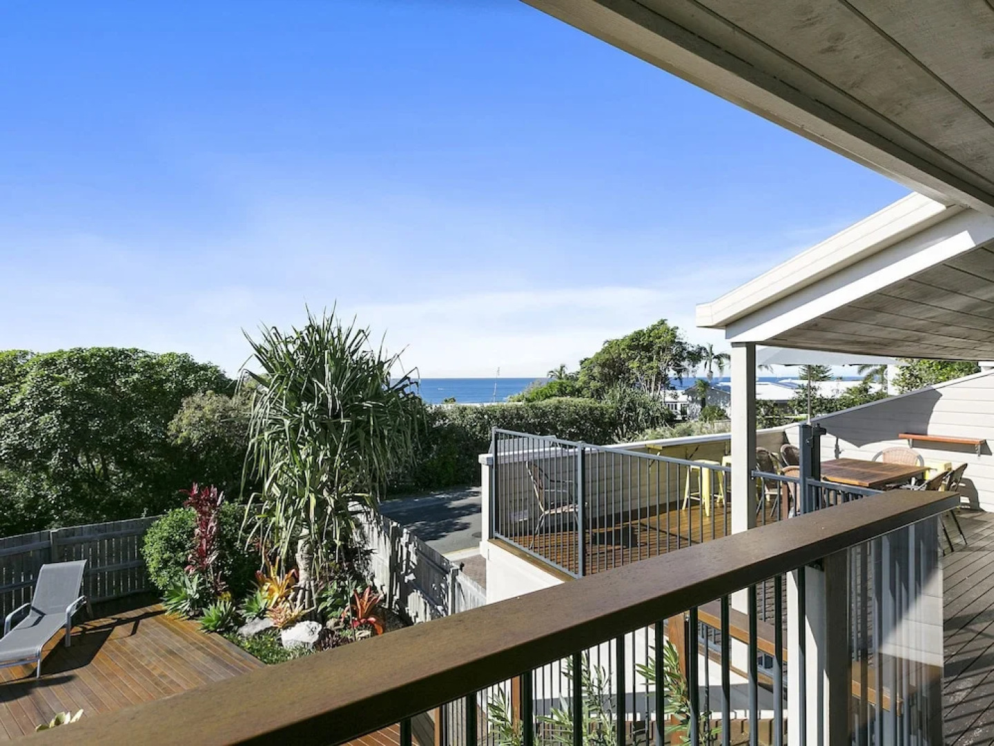 Sunshine Beach Serenity and Pet Friendly ! 9 Seaview Terrace, Sunshine Beach, QLD 4567