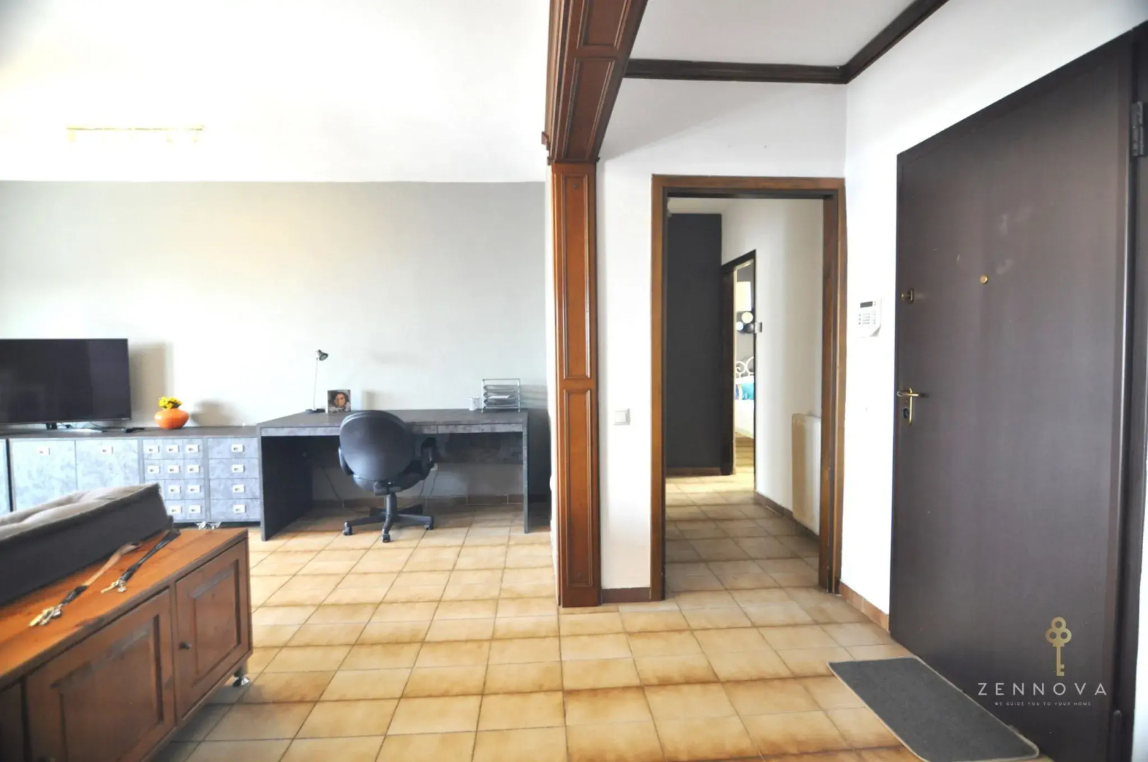 Zennova 80 Kastra Apartment