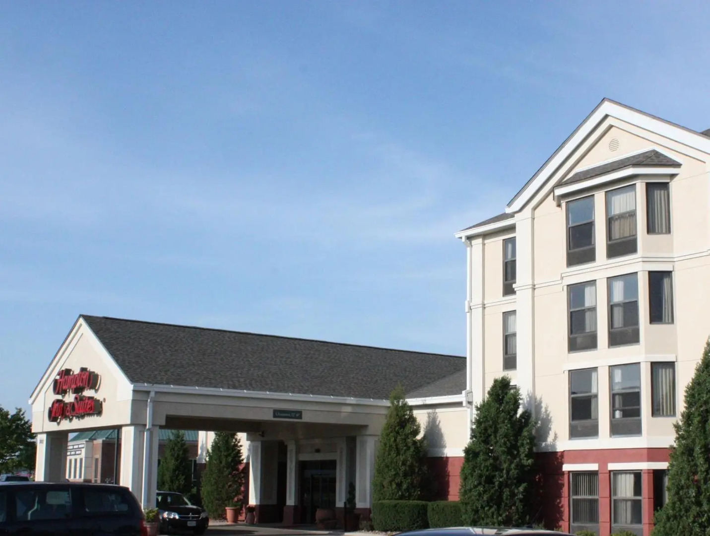 Hampton Inn & Suites Kansas City-Merriam