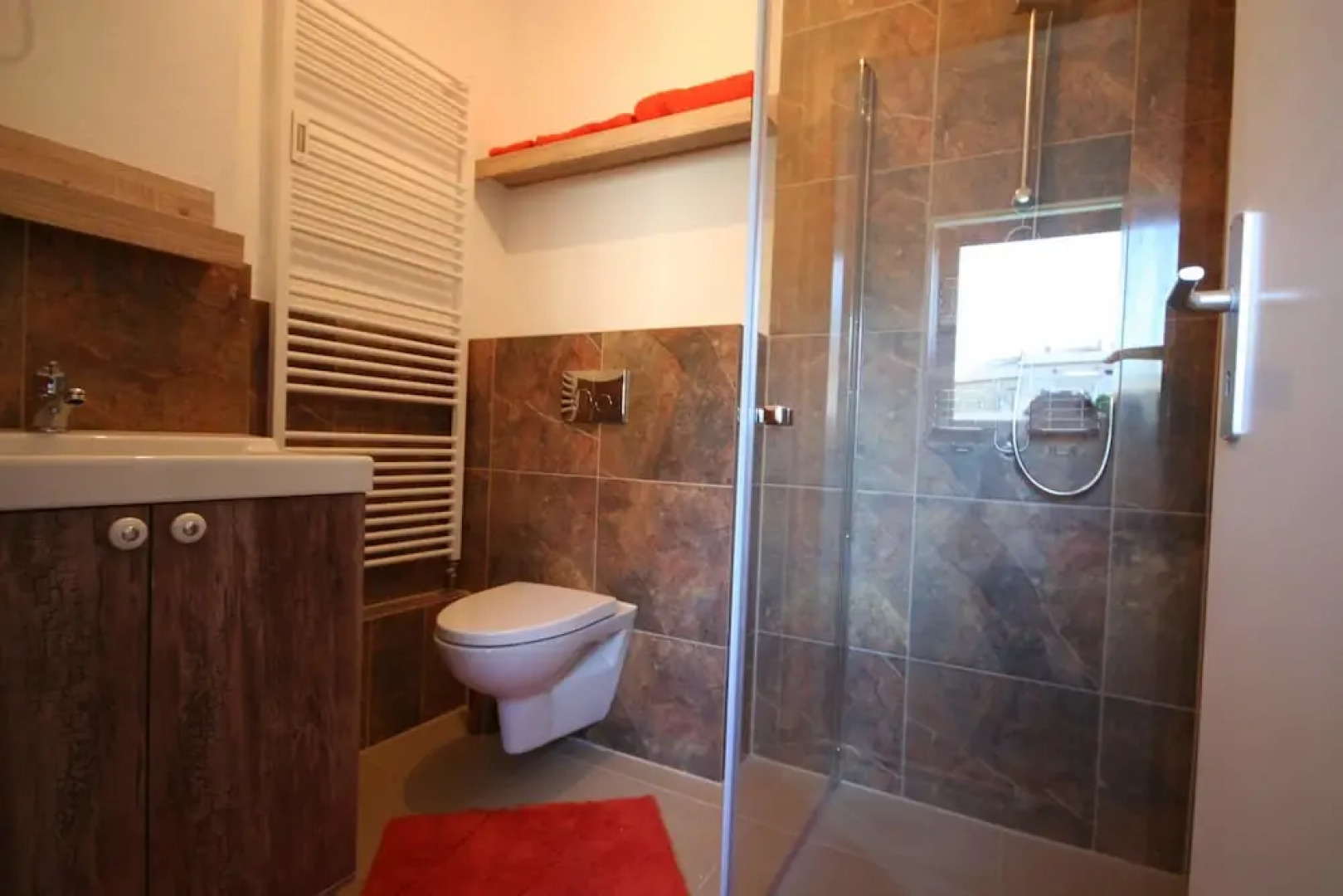 Schöne 3Zimmer FeWo direkt am Baalensee