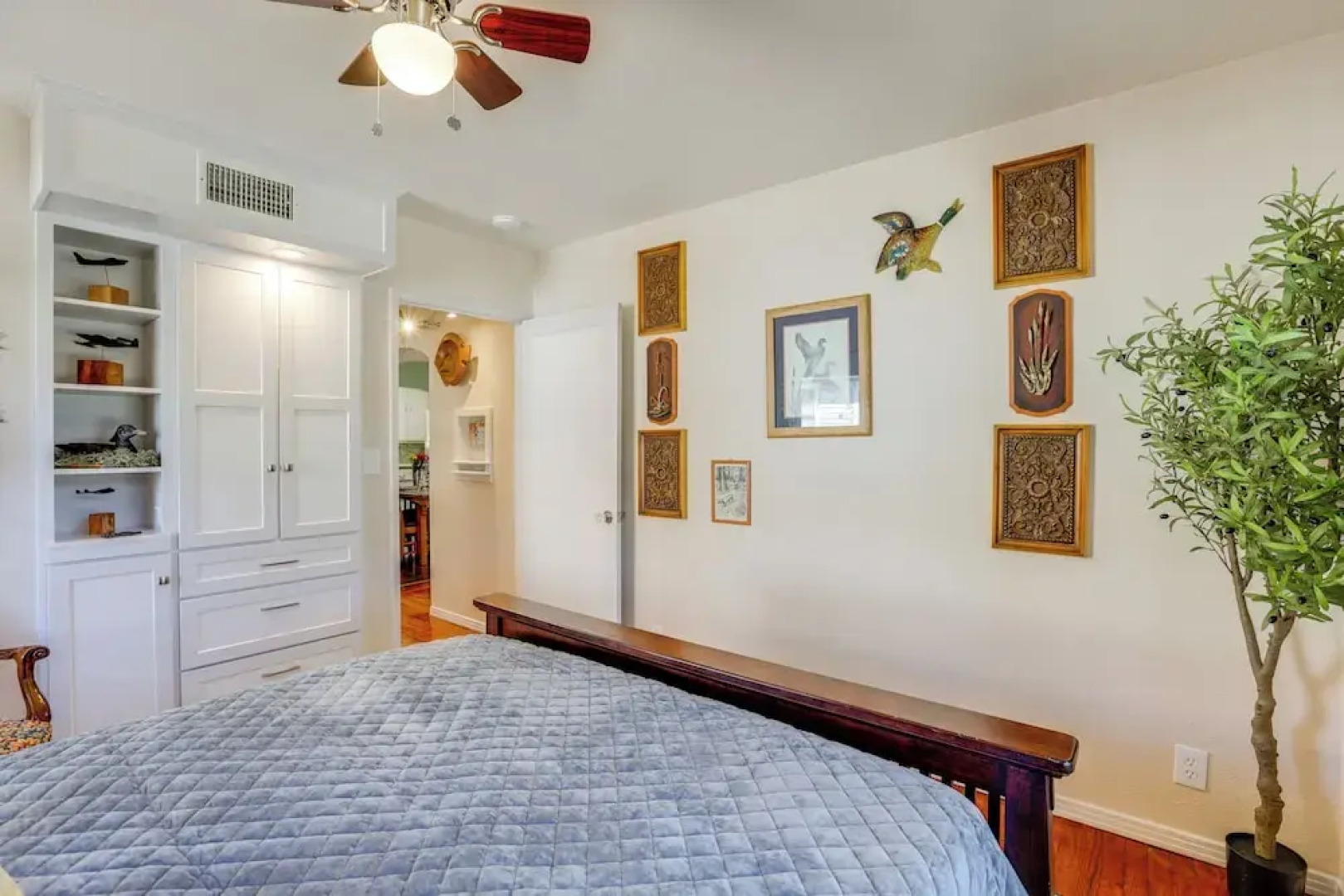 Walk to Downtown Atascadero: Cottage w/ Sunroom!