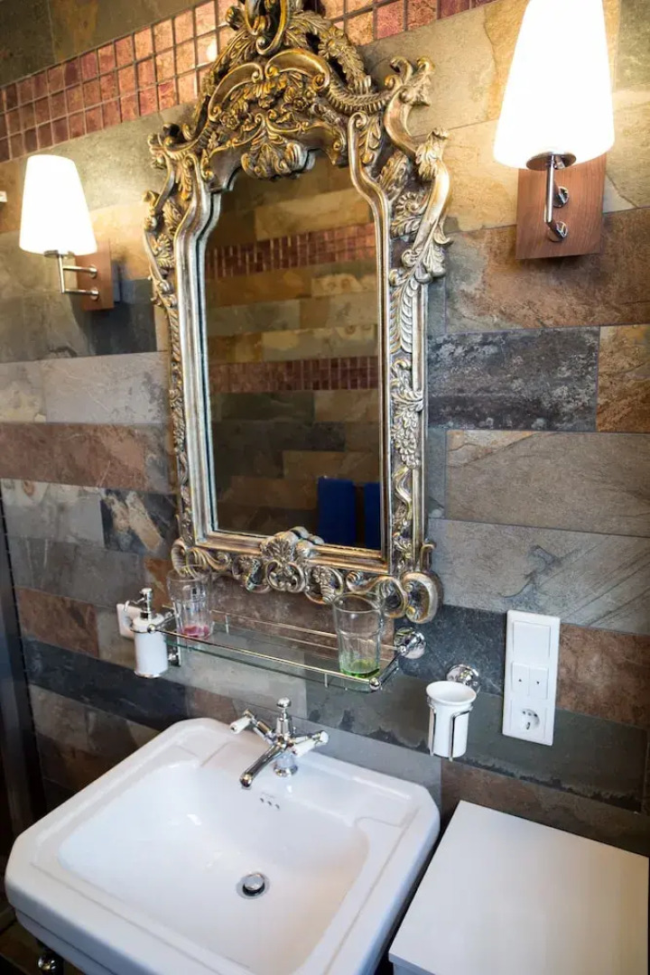 Golden Treasure Deluxe