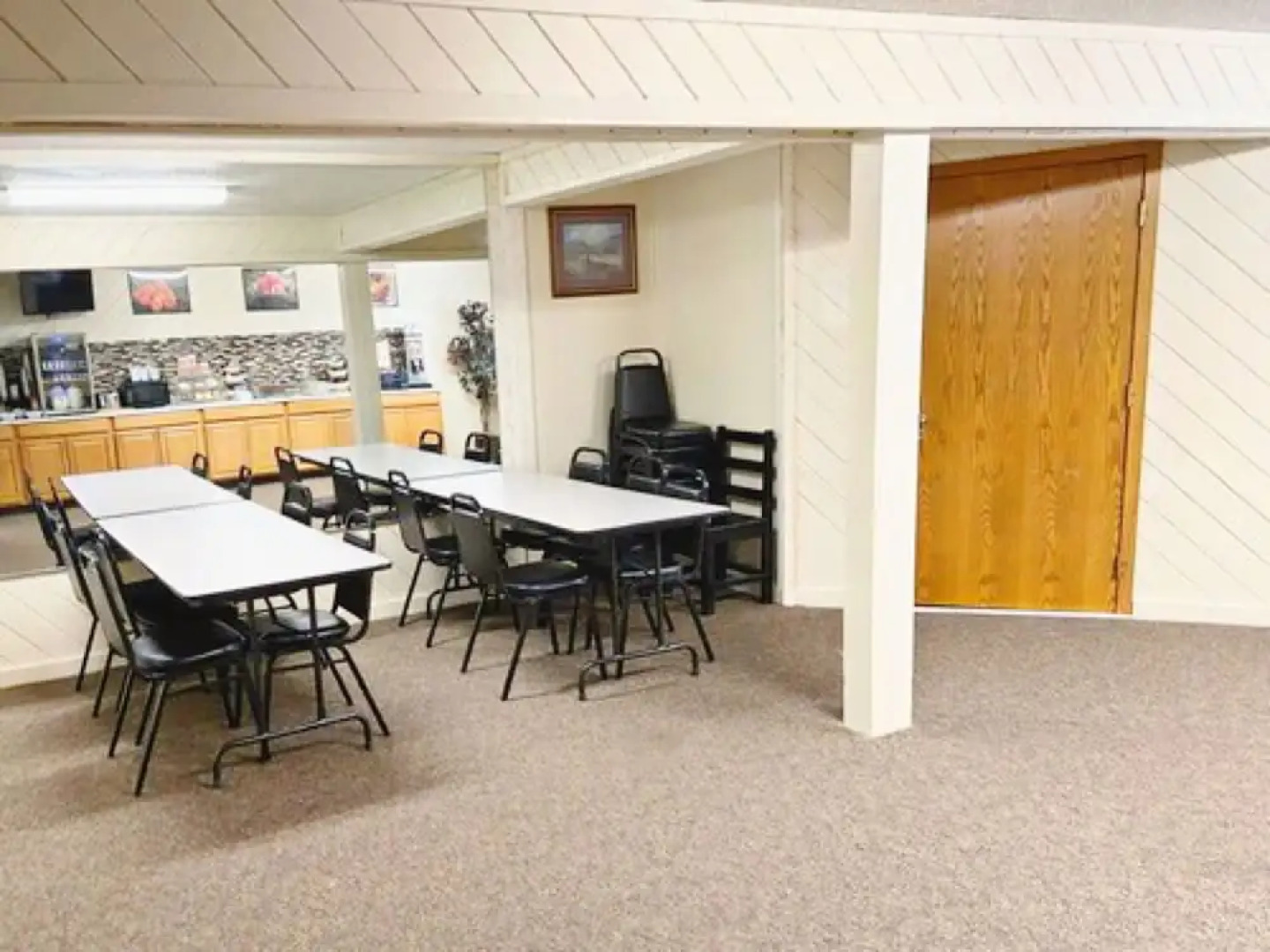 Burke Inn Motel & Suites