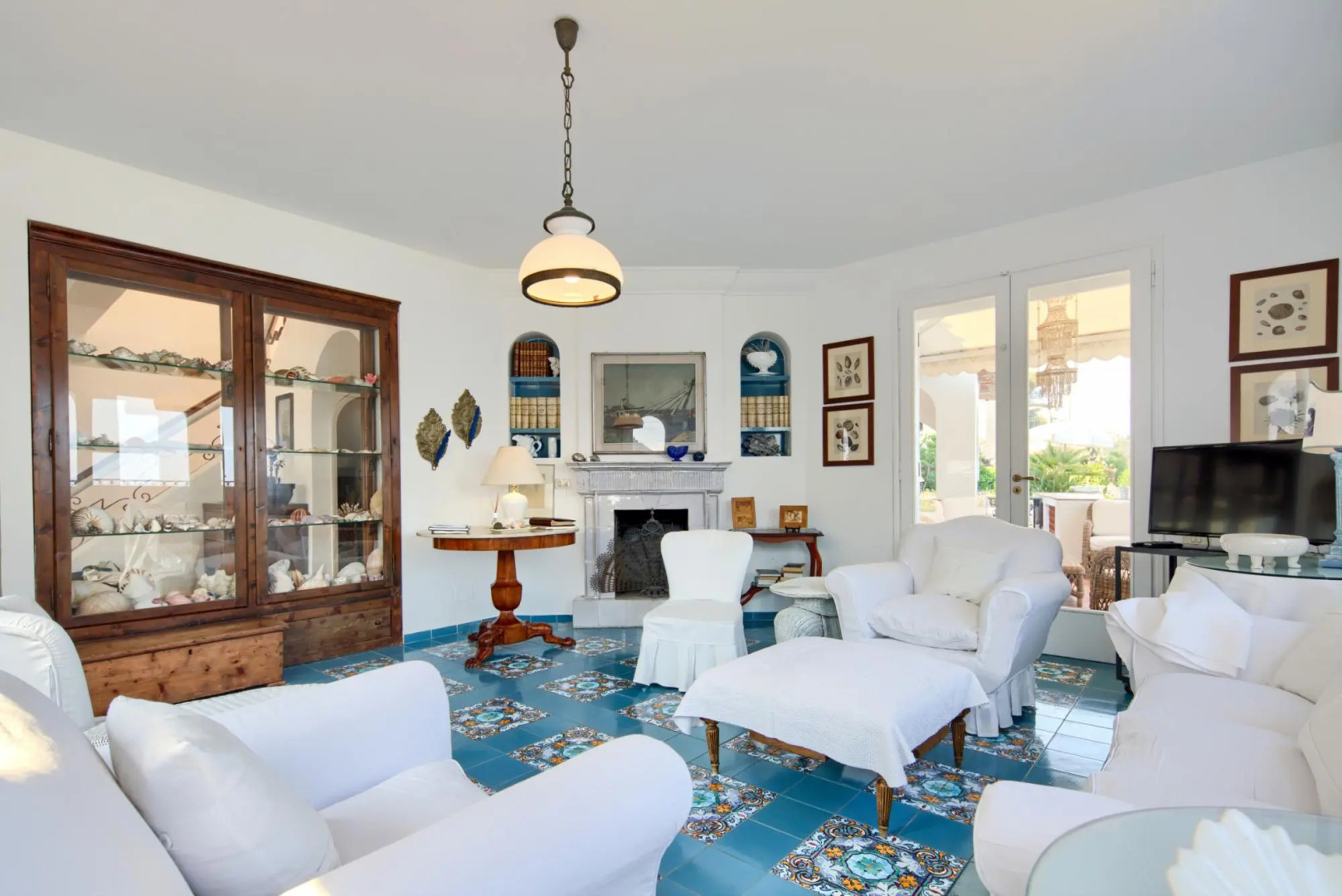 Estate4home - Villa Bougainville