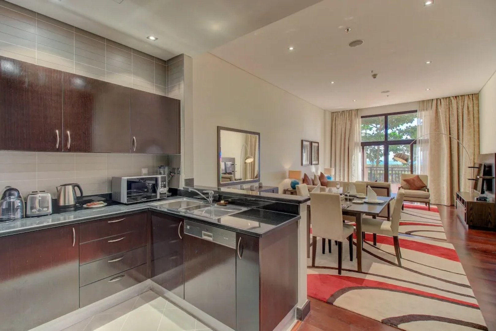 Luxe Getaways Palm Jumeirah