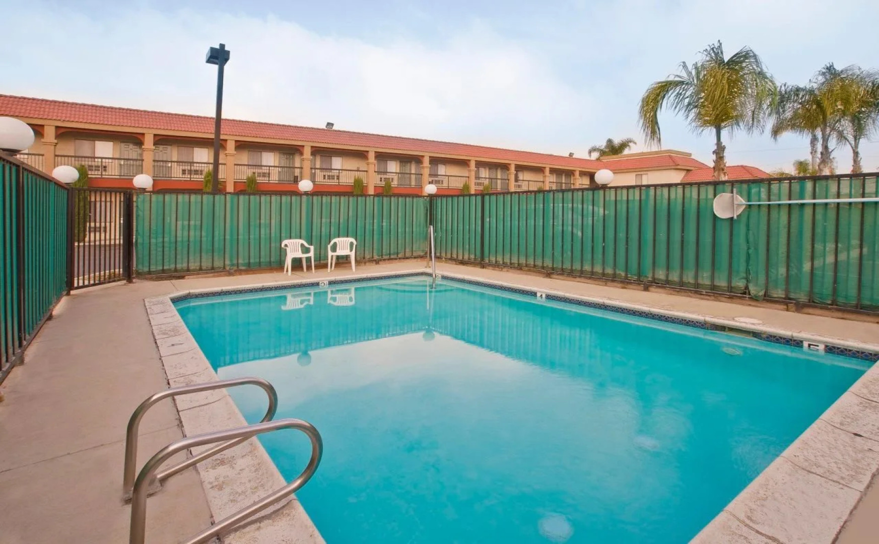 Americas Best Value Inn-Rialto