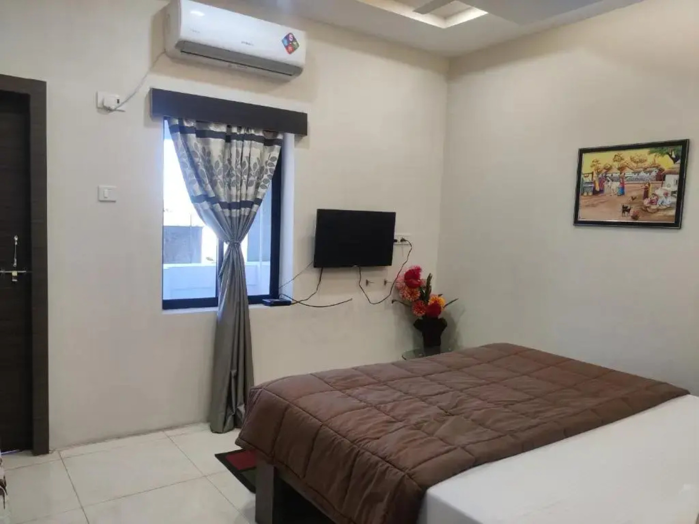 Hotel Centre Point by OYO Rooms