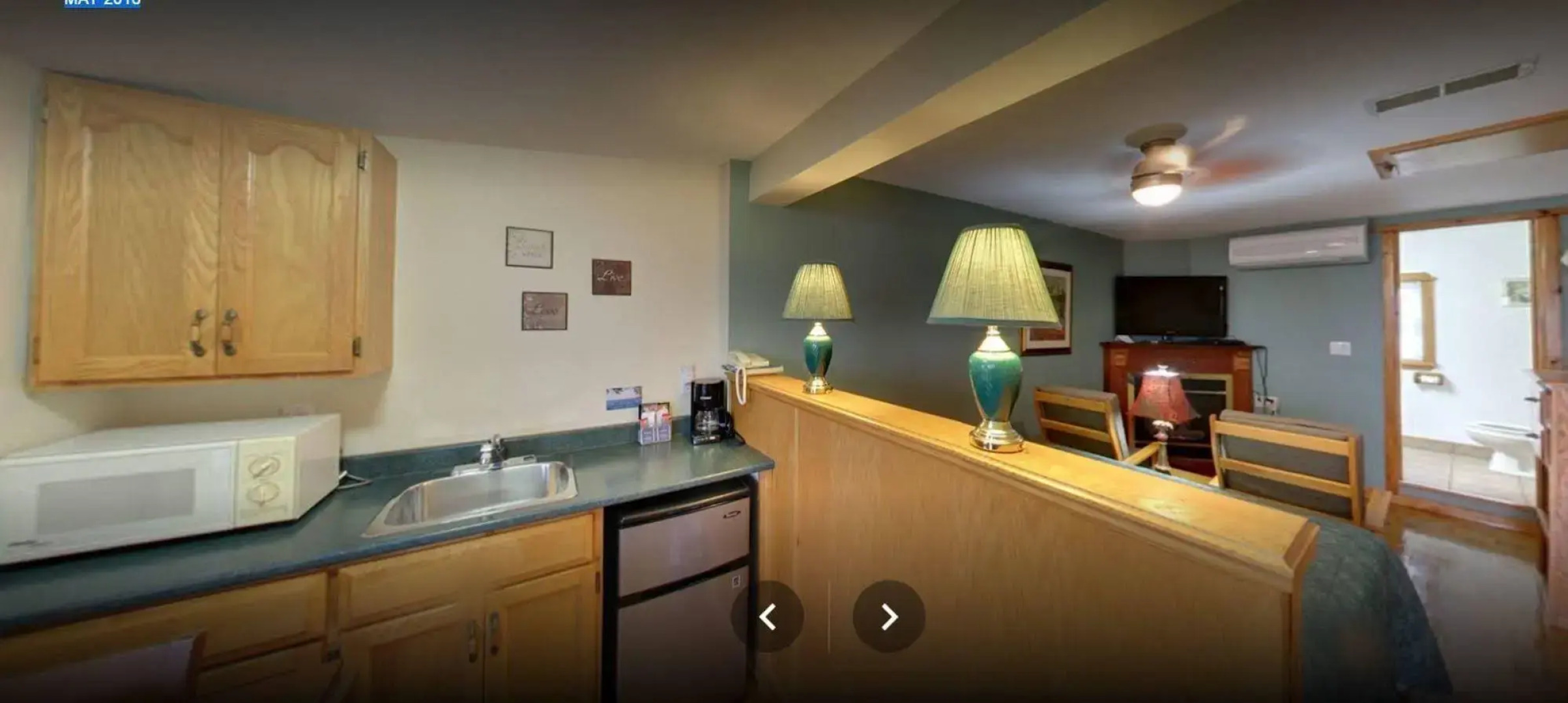 Dewar's Inn on the River