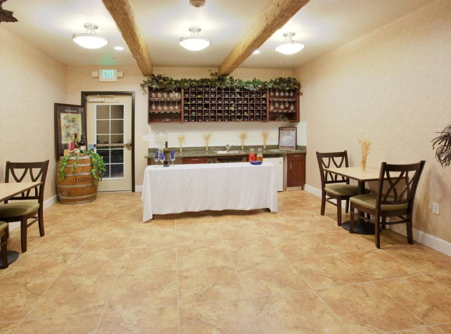 Holiday Inn Express Hotel & Suites Lodi by IHG