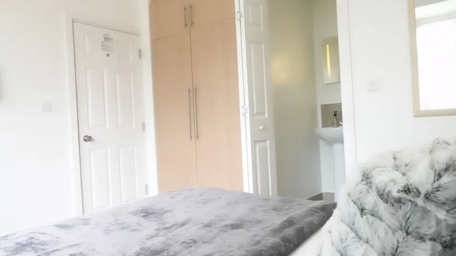 The Great Airport Place