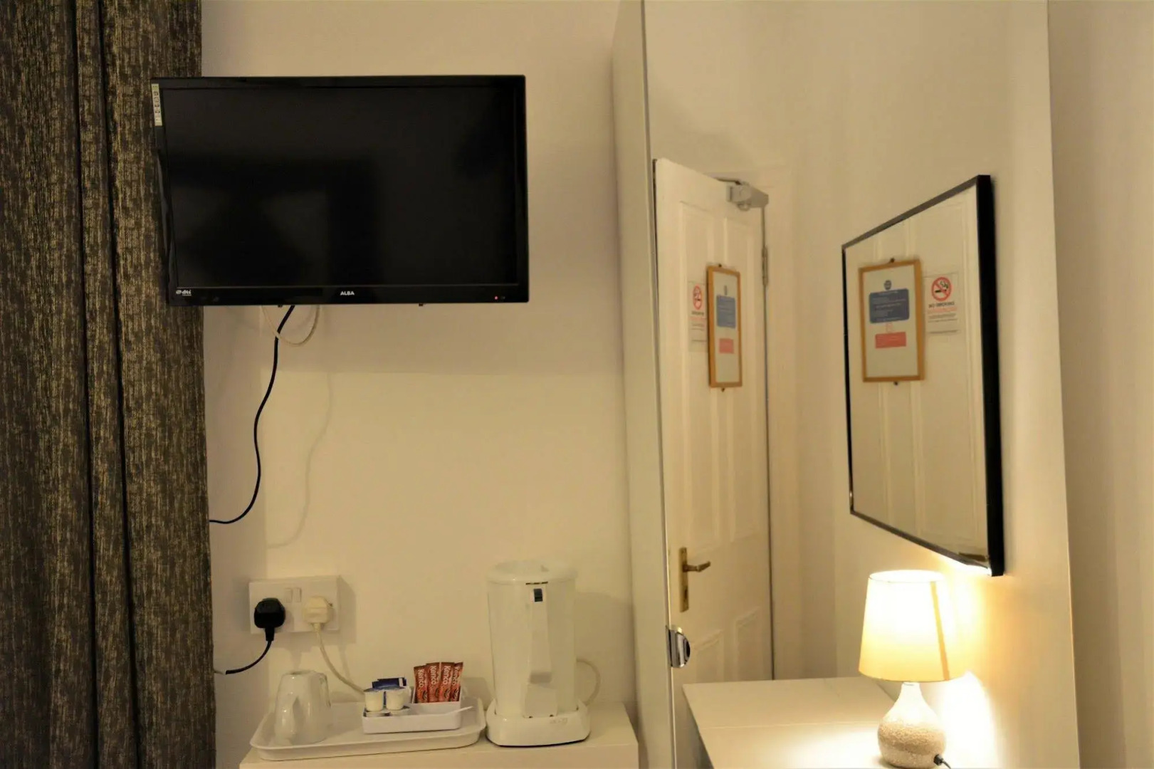 Crown Lodge Guest House