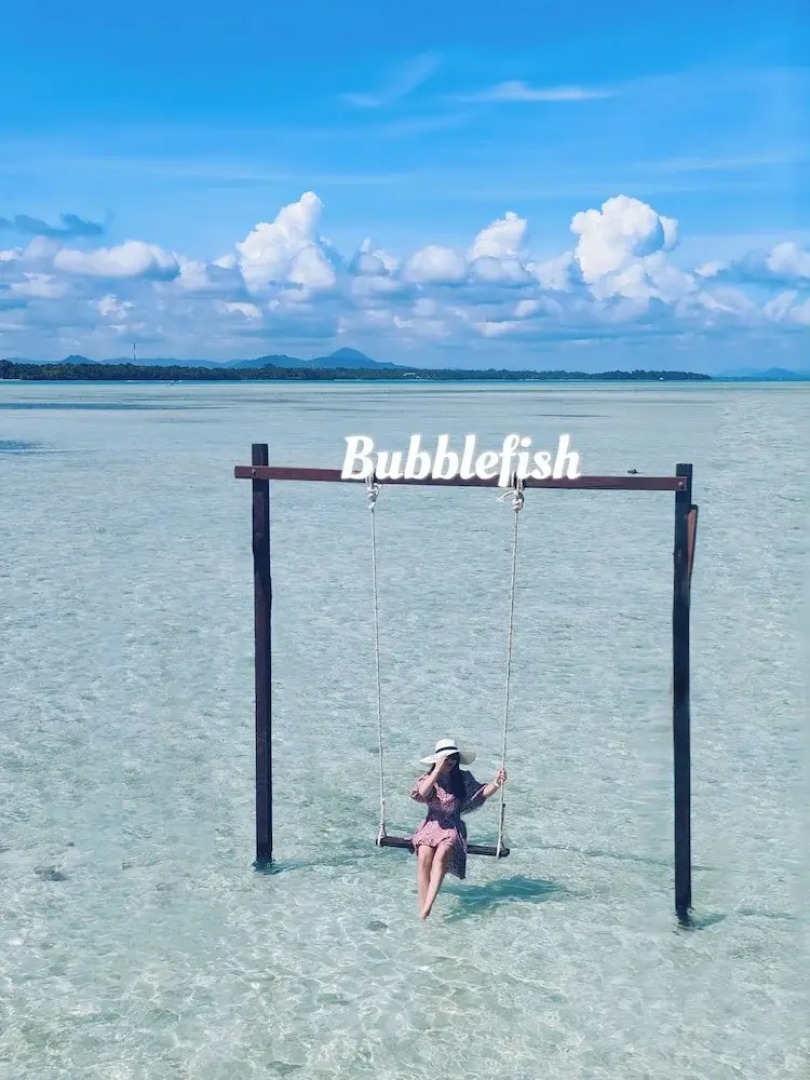 Bubblefish water villa