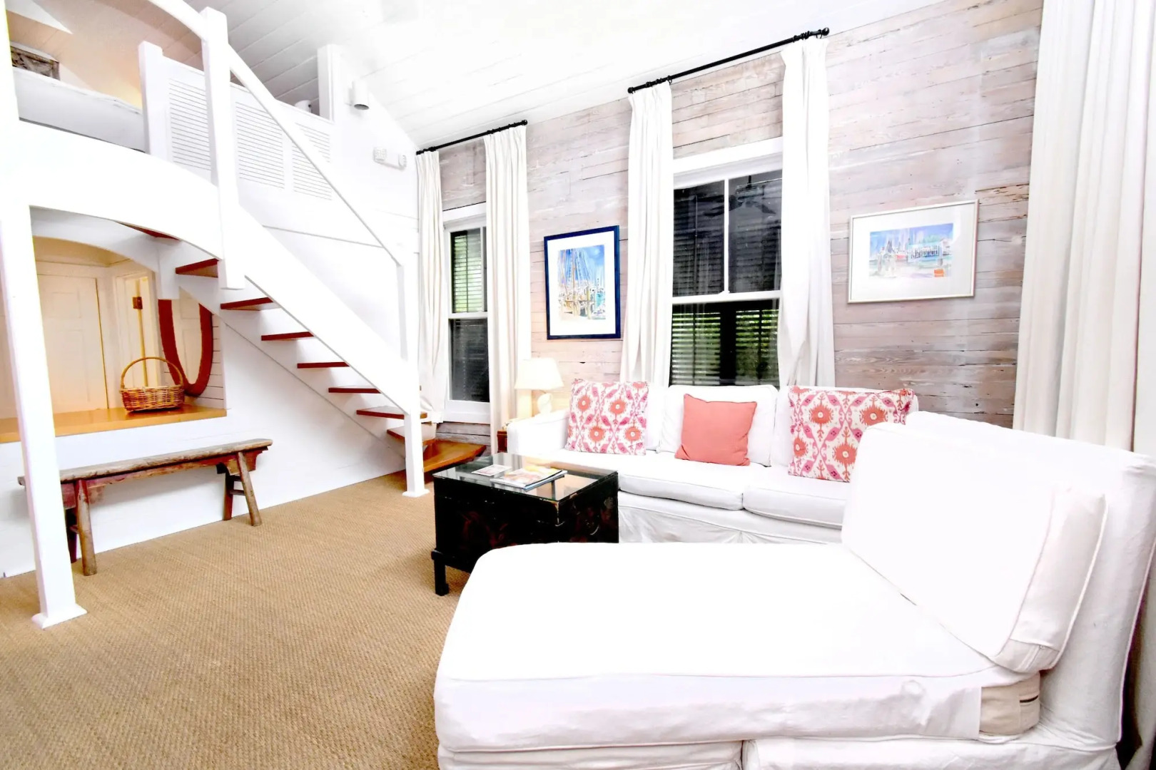 Simonton Court Historic Inn & Cottages