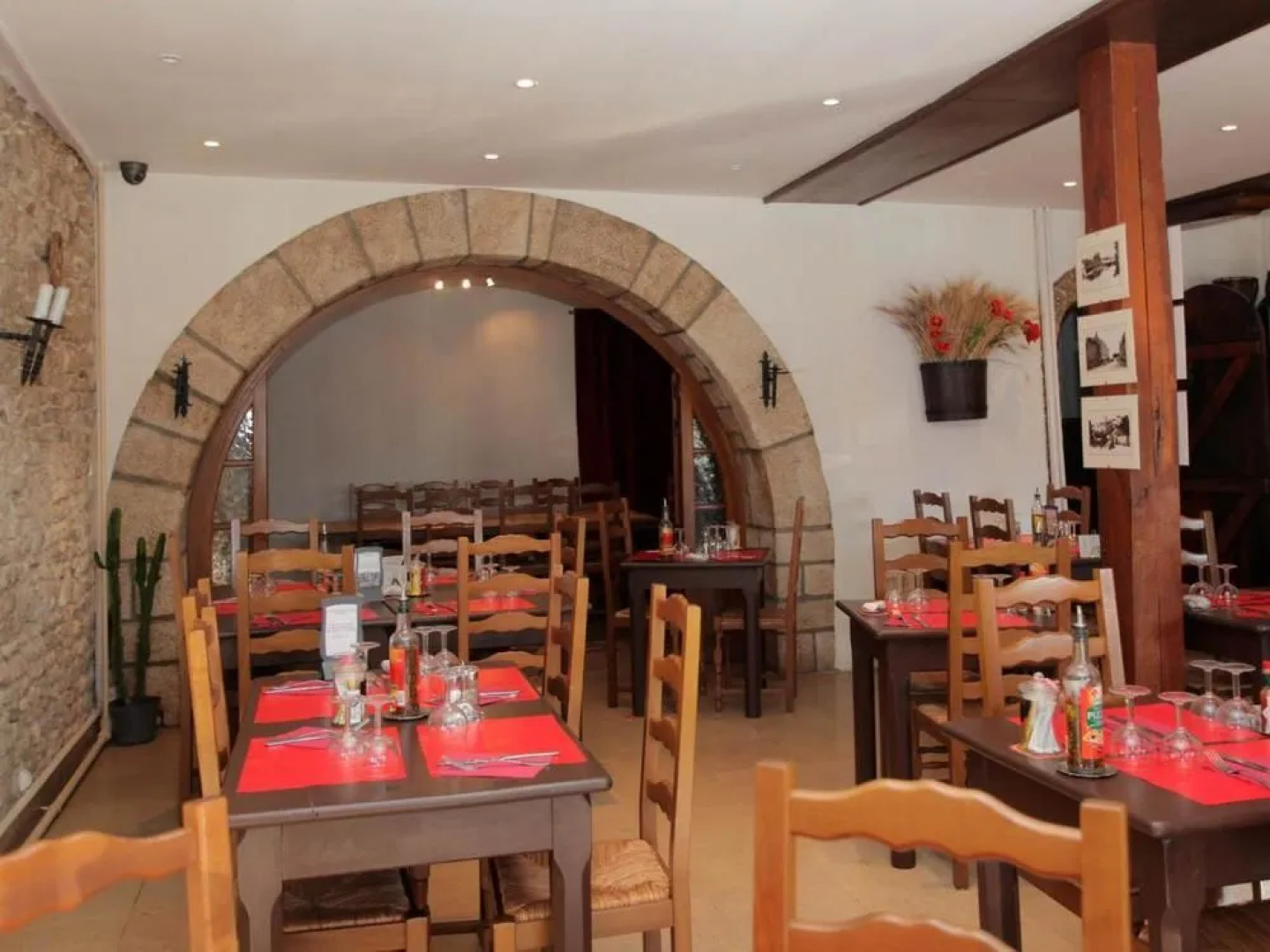 Hotel le Chapeau Rouge