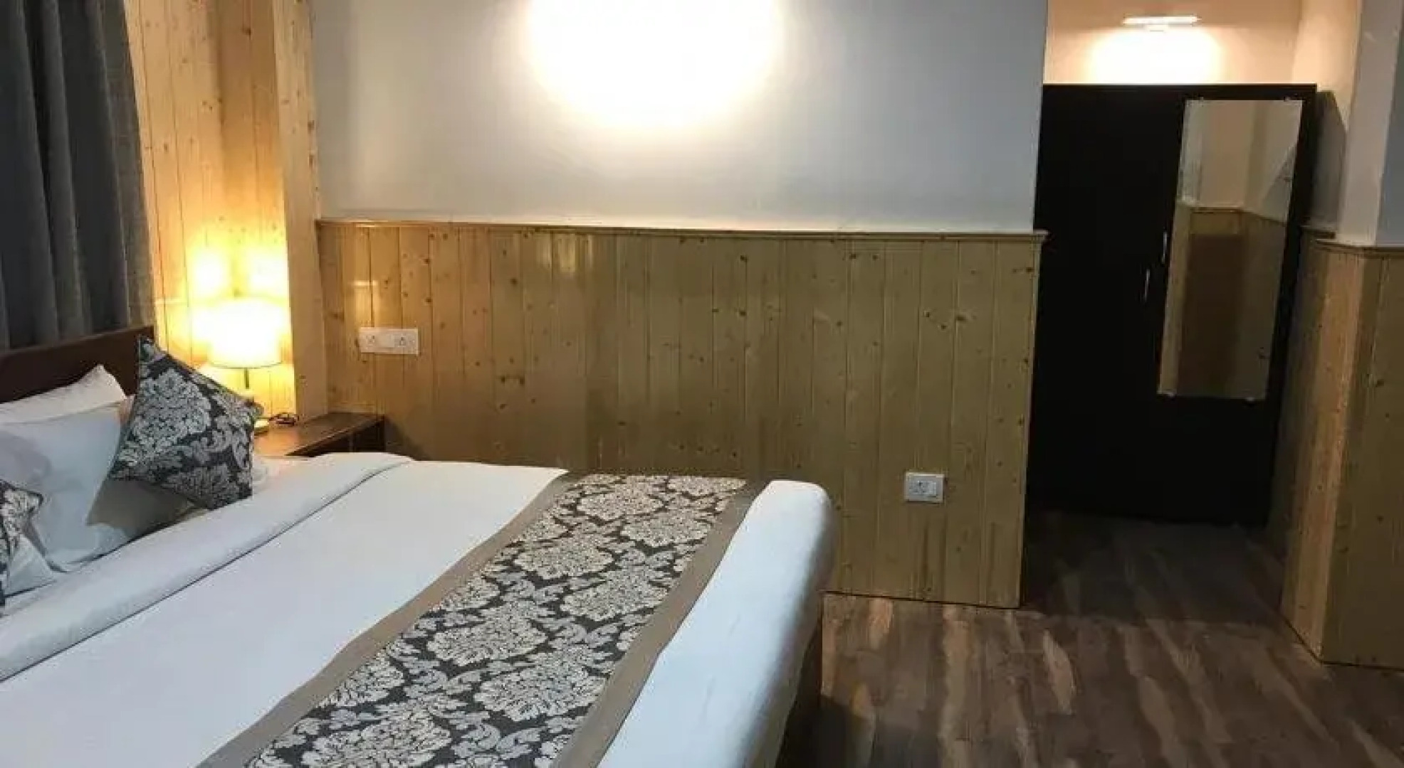 Roys Rabdentse Residency