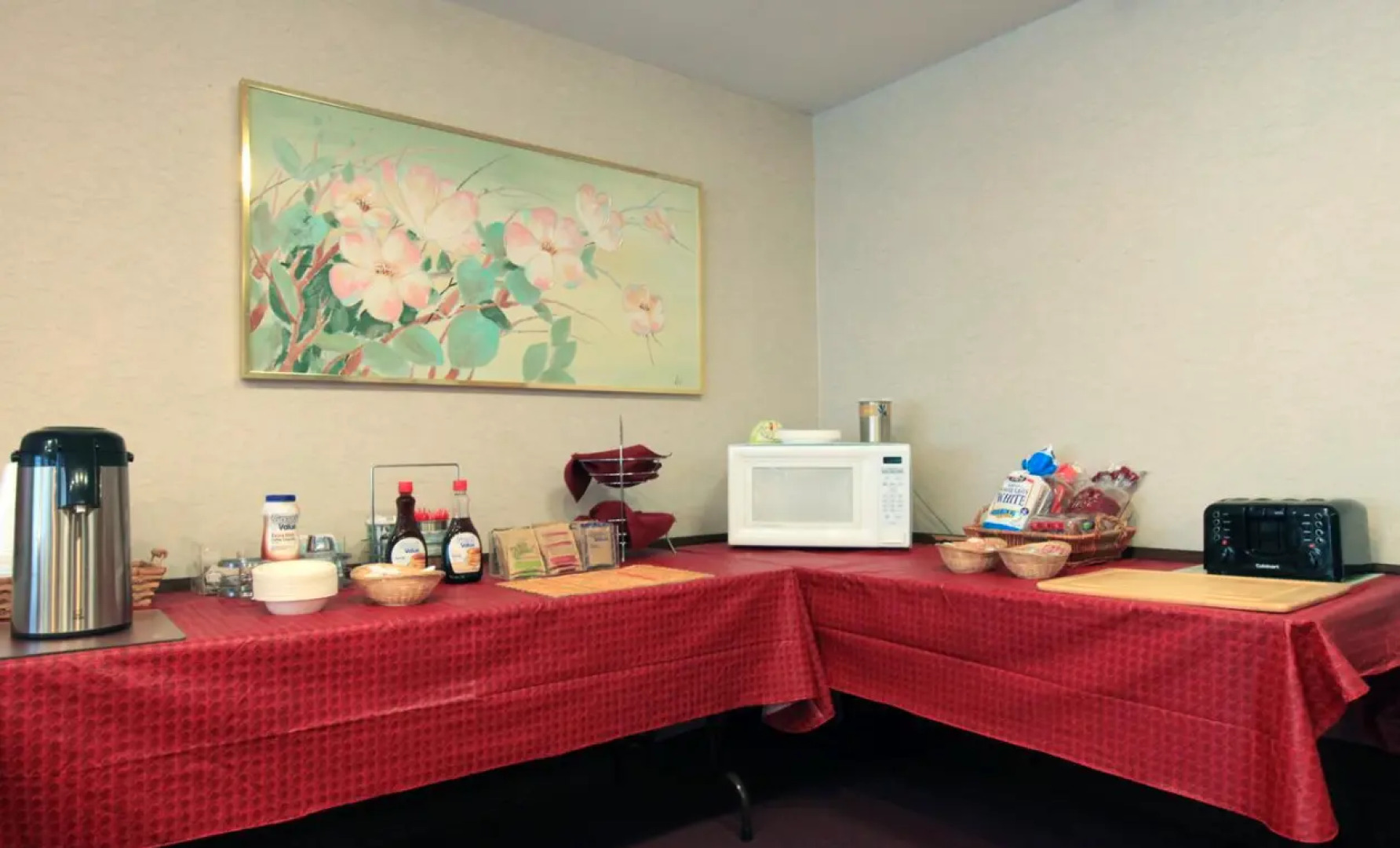 Americas Best Value Inn & Suites Forest Grove Hillsboro