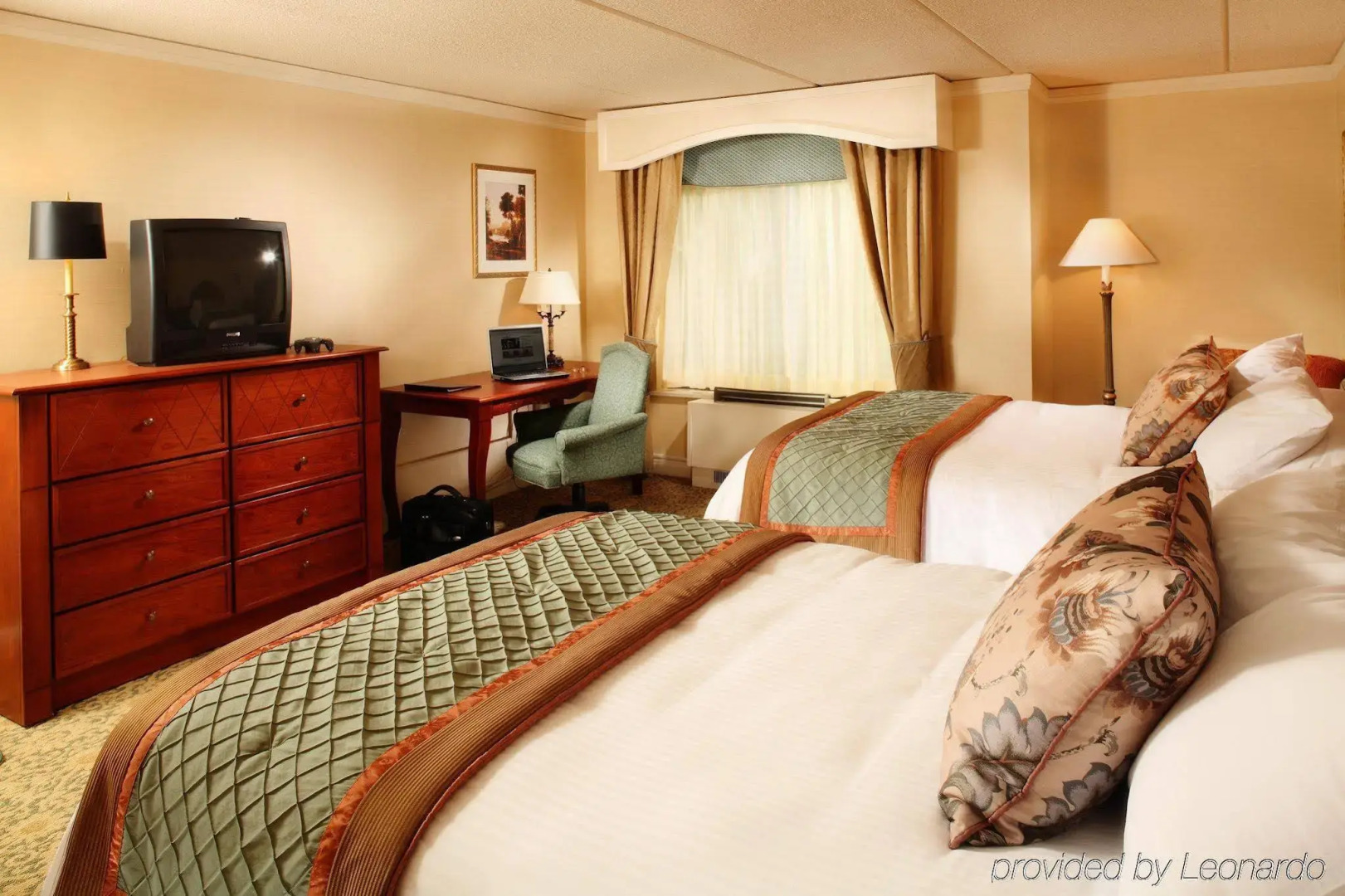 Tarrytown House Estate