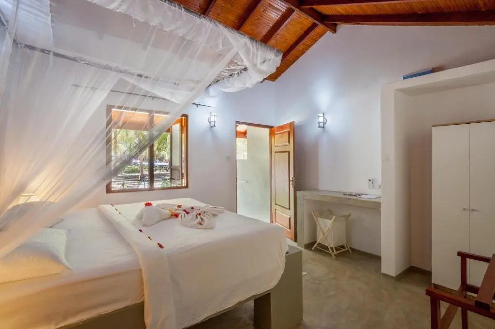 De Silva Palm Resort