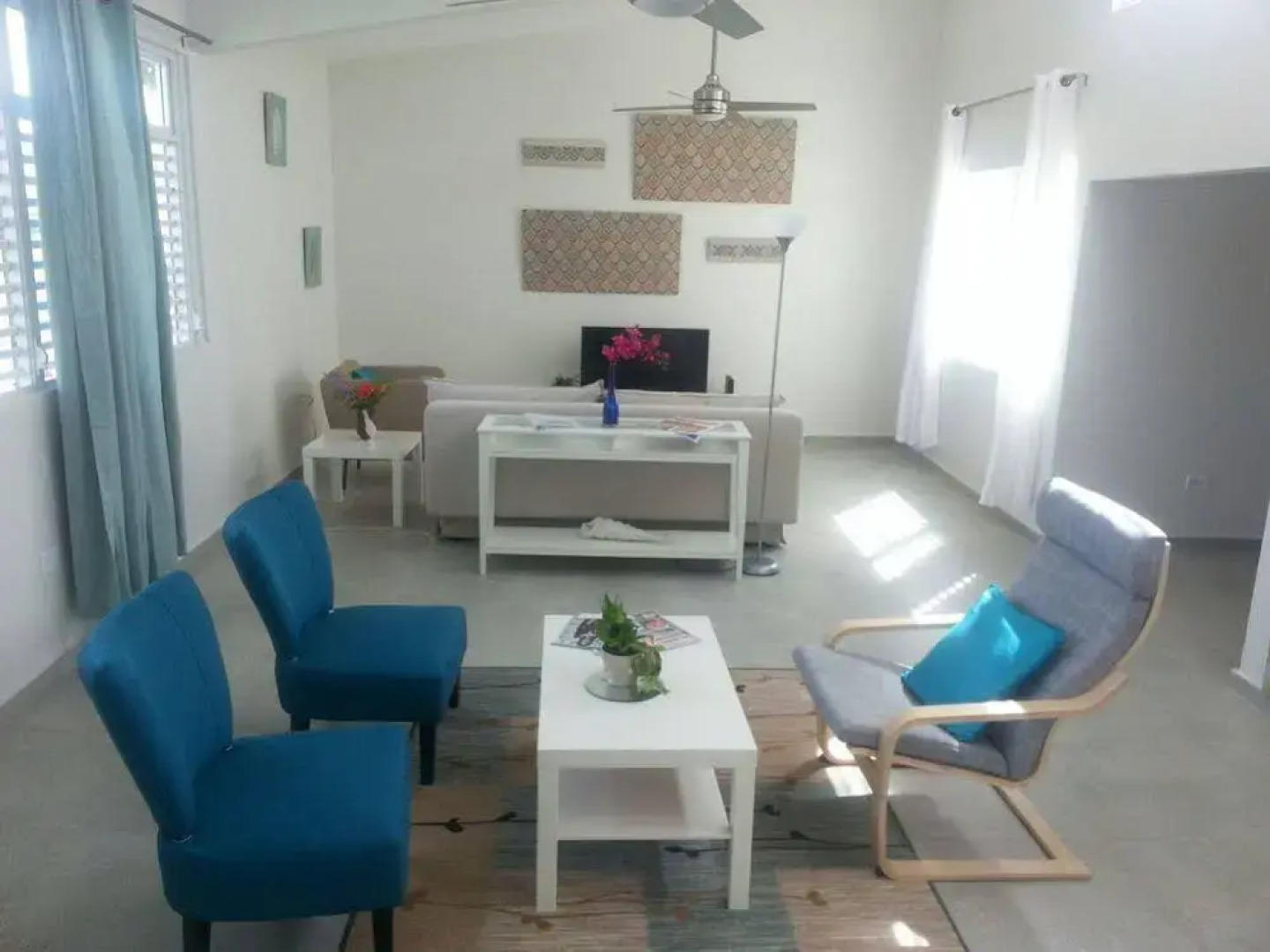 Dorado Centrally Located Guest House