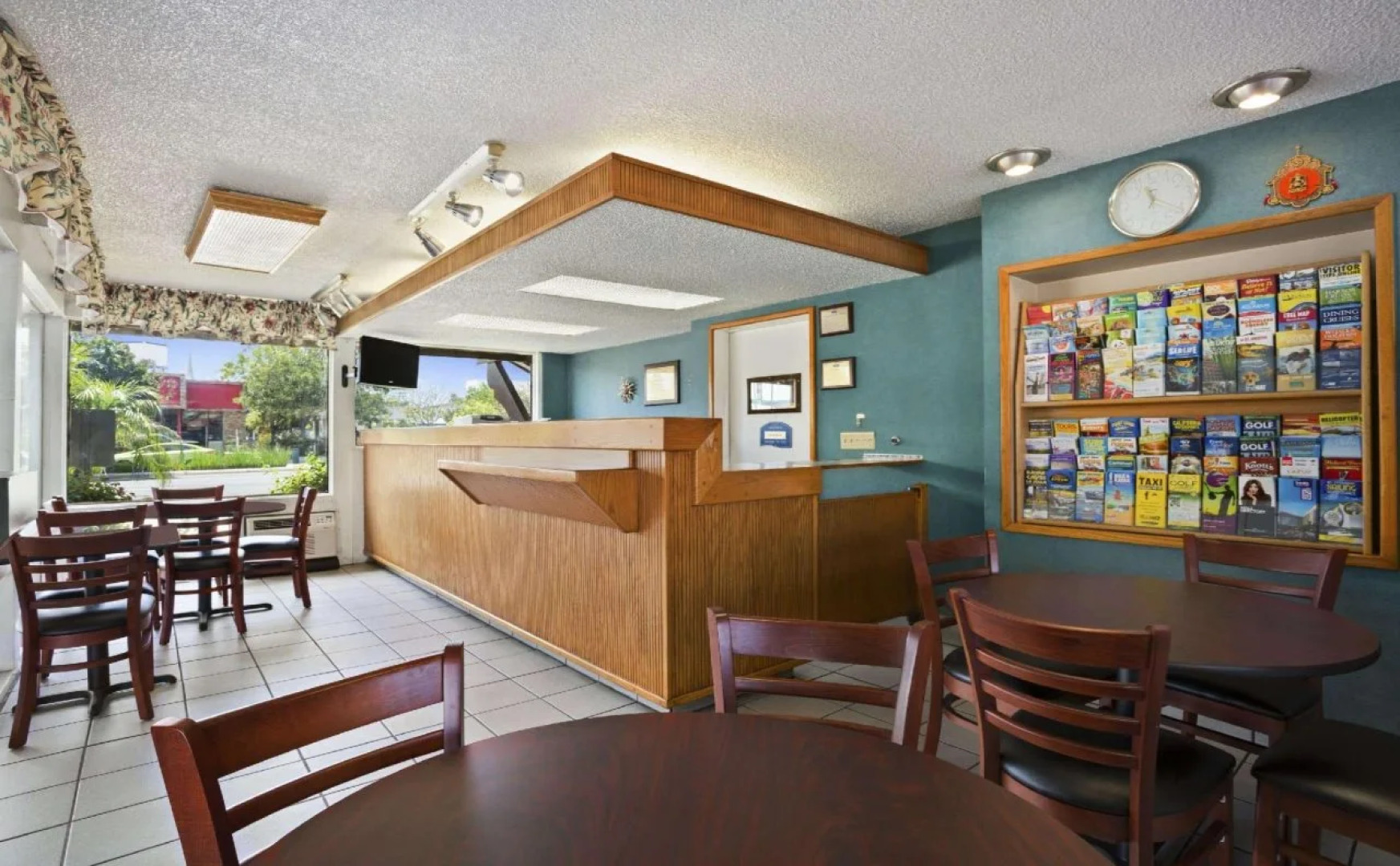 Howard Johnson San Diego State University Area