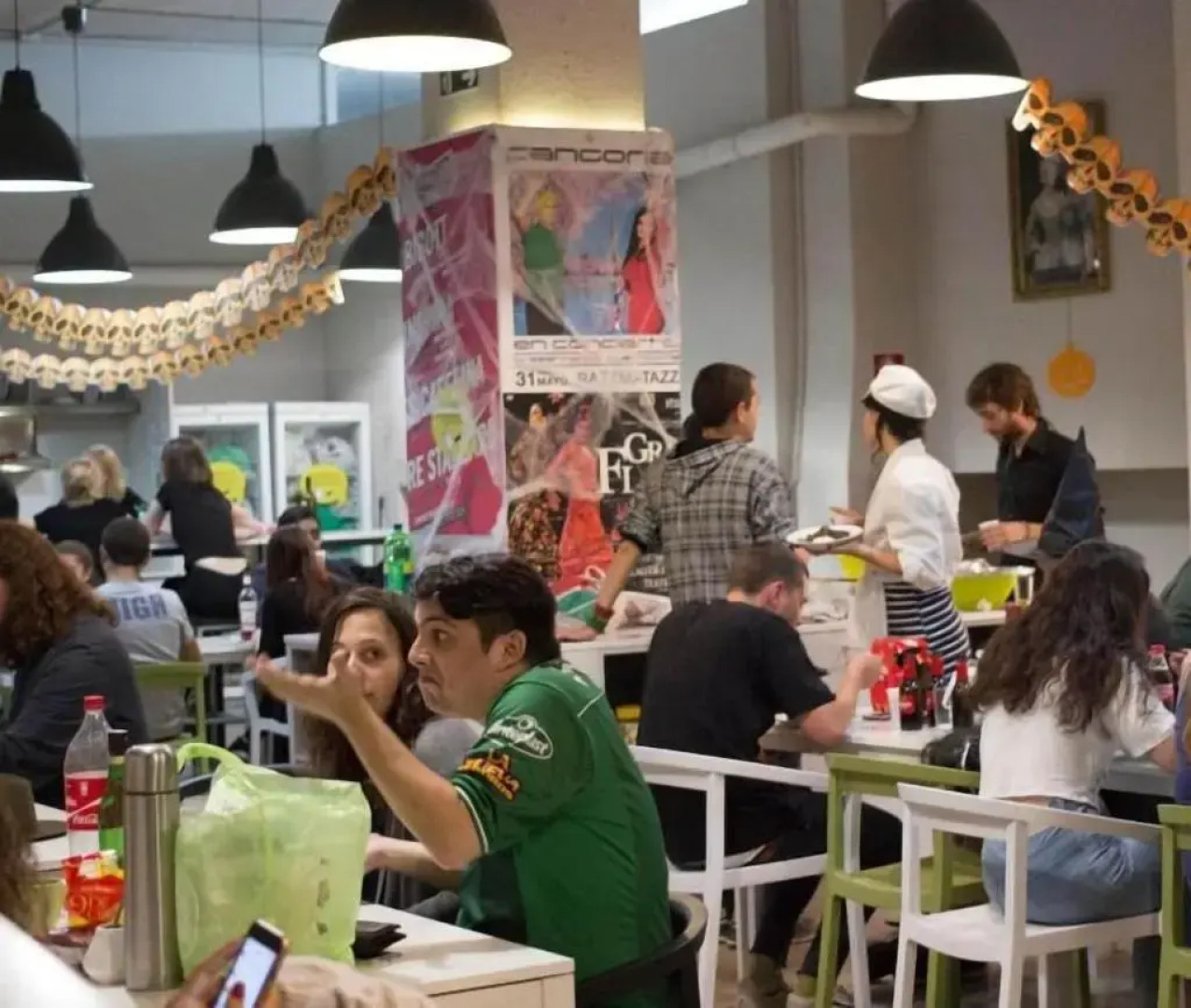 Hola Hostal Eixample - Hostel