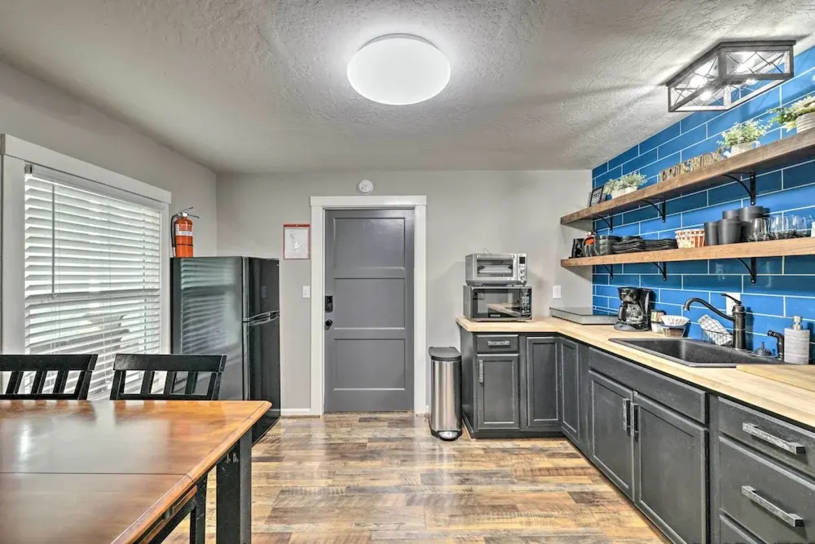 Peaceful Sonora Home w/ Grill: Walk to Downtown!