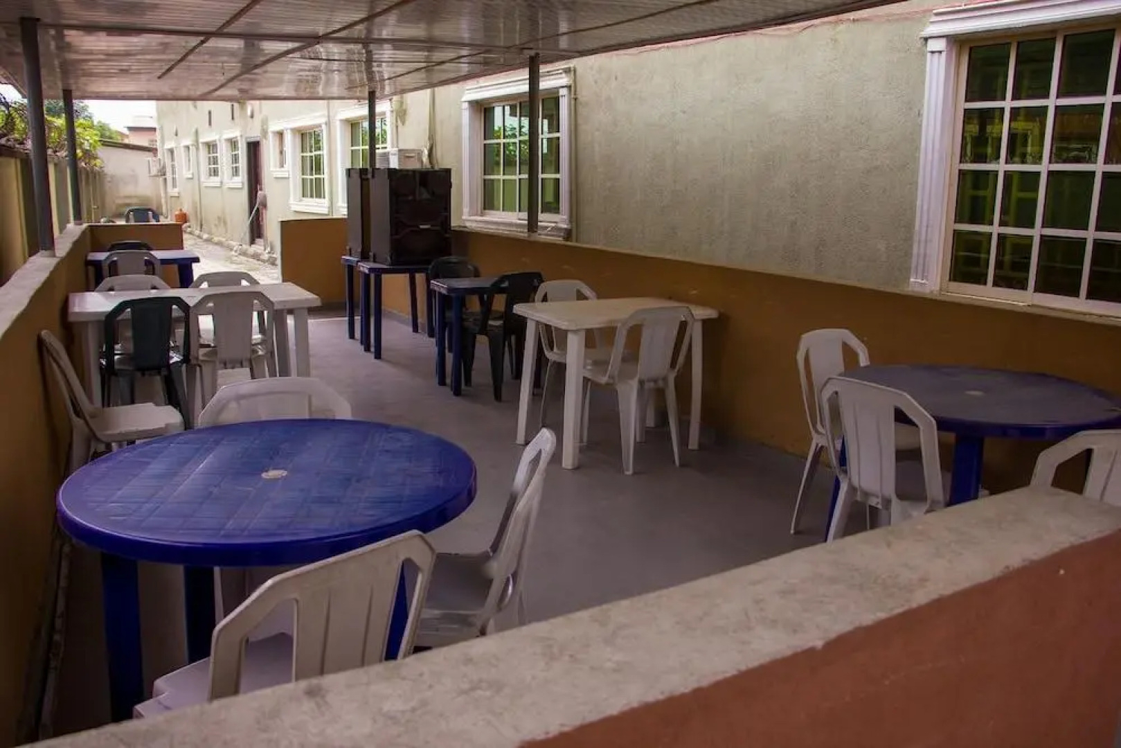 Lekki Hotel and Suites