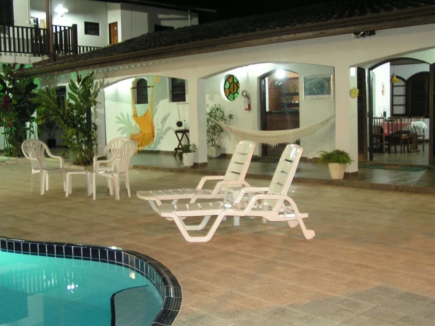 Pousada Flores Do Lázaro