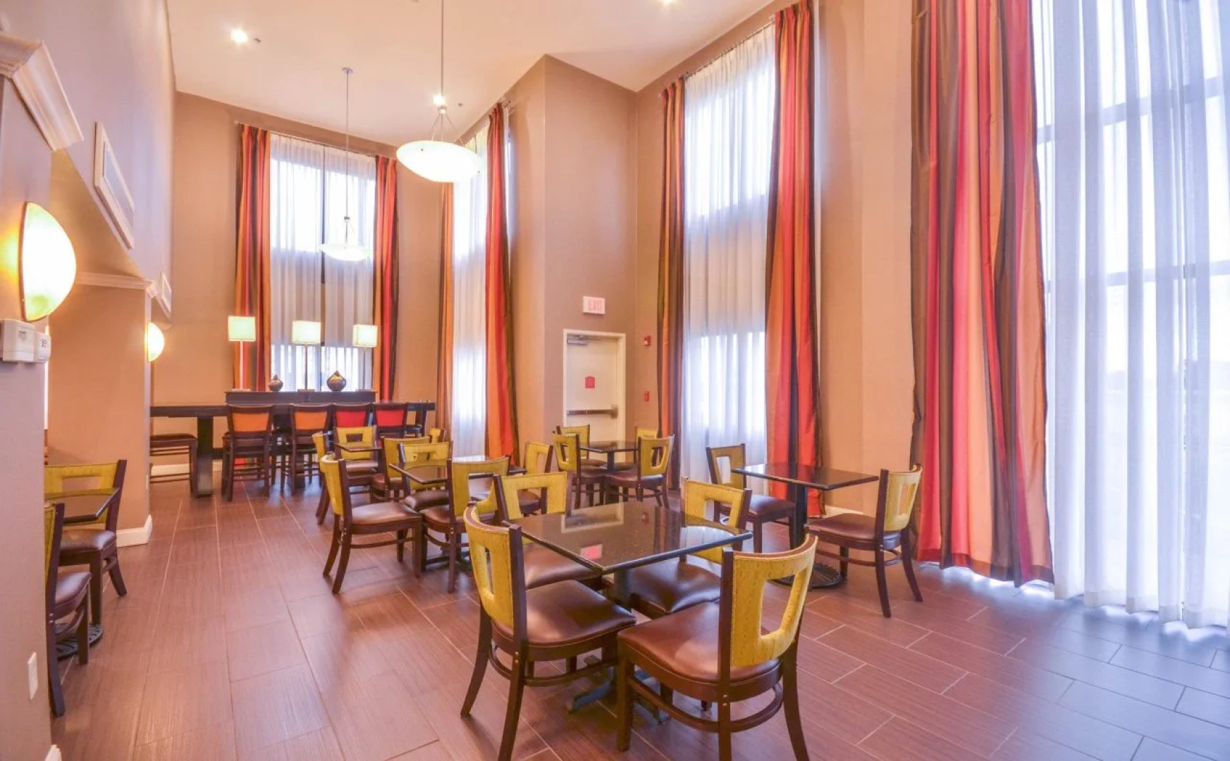 Holiday Inn Express Hotel & Suites Pine Bluff / Pines Mall by IHG