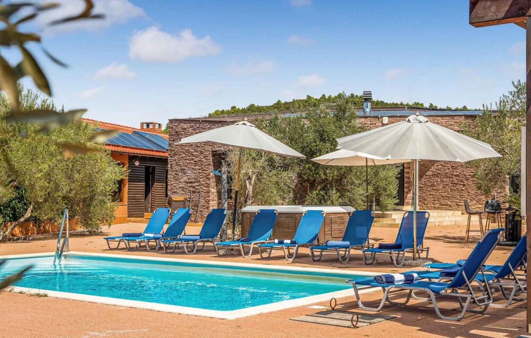 Beautiful Home in Ivinj With Sauna, Wifi and 5 Bedrooms