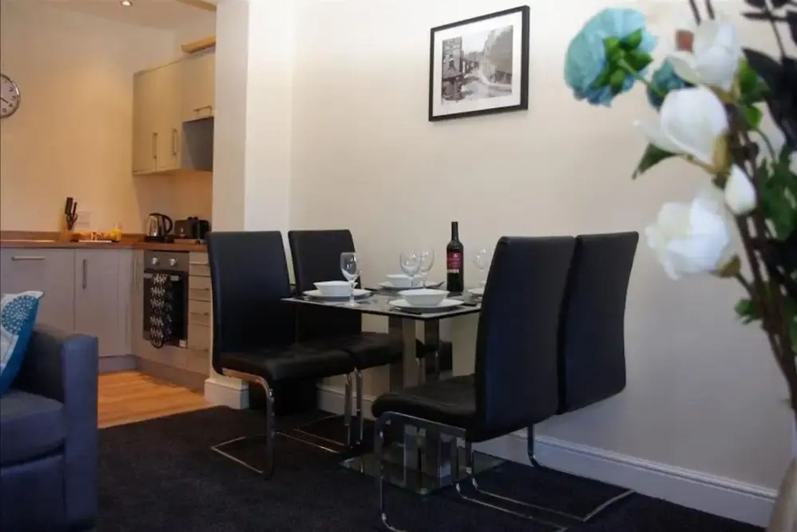 The Roaches Suite - Premier Serviced Accommodation