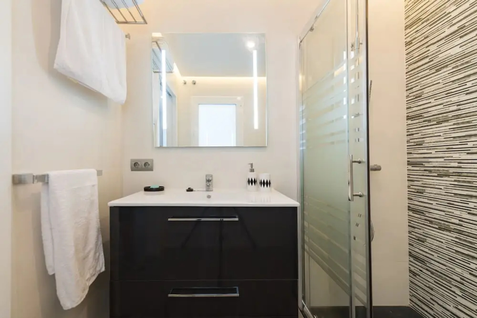 City, Sun and Living