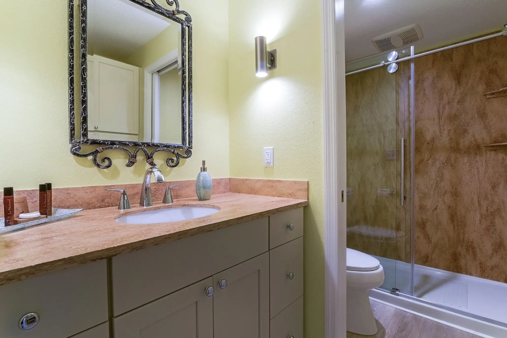 Glunz Ocean Beach Hotel & Resort