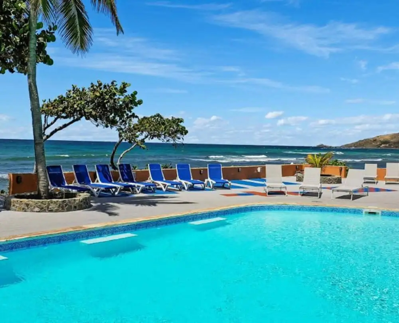 Grapetree Bay Hotel & Villas
