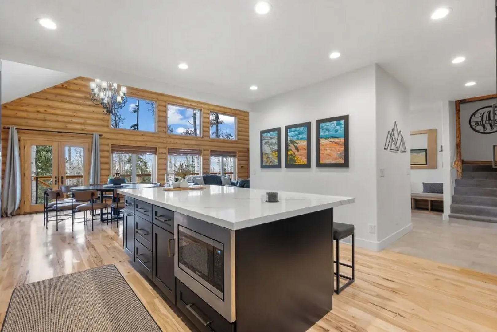 Spacious Mtn Manor, 1 Mi to Brian Head Resort!