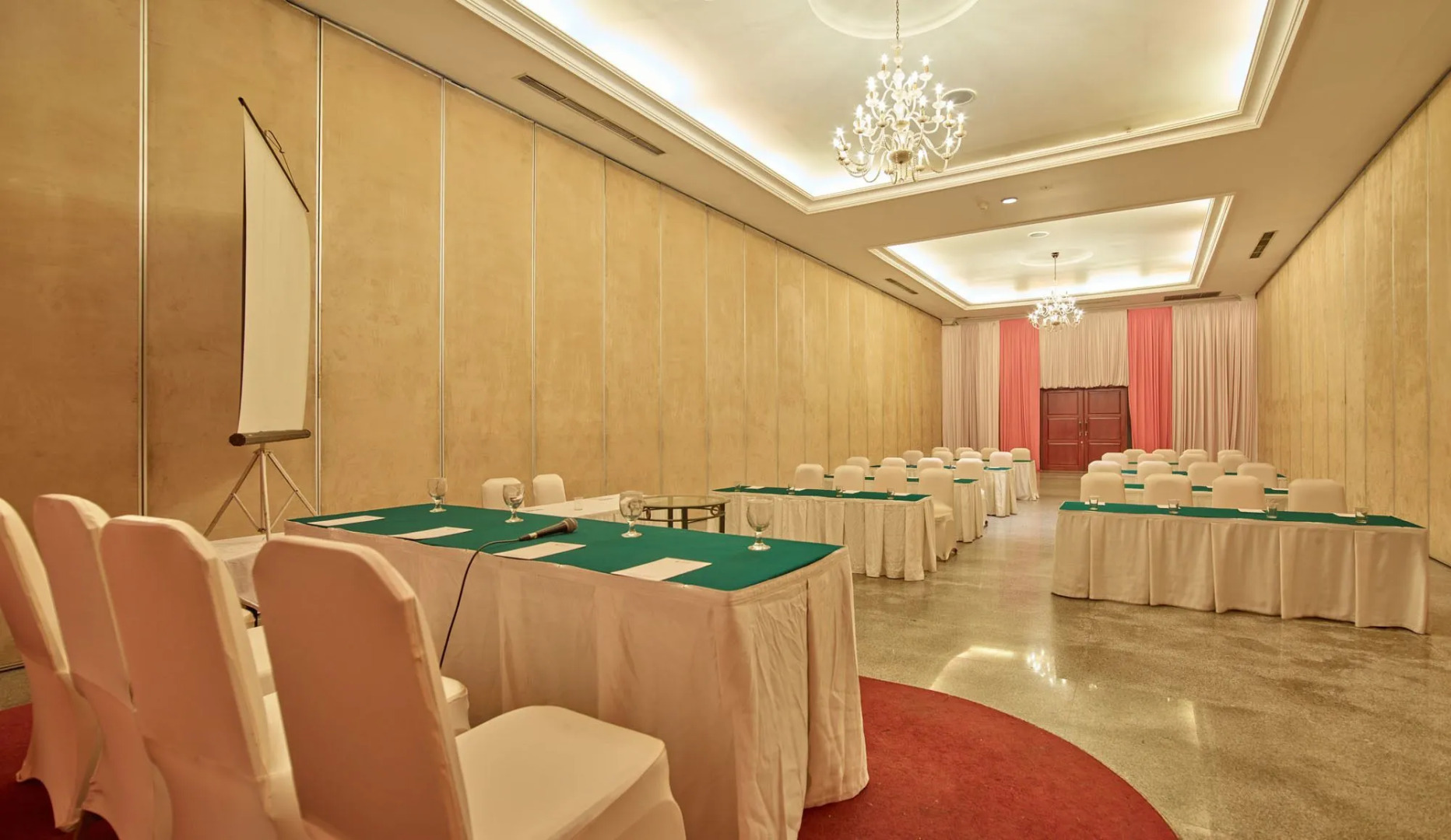 Istana Nelayan Hotel & Convention Powered by Archipelago