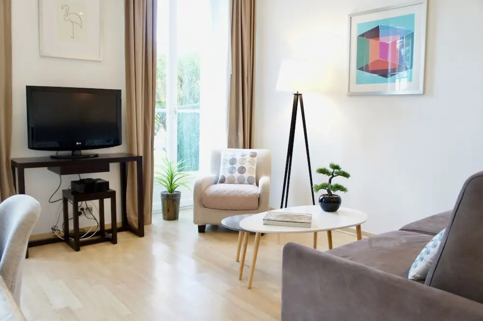 L'Orient Palace 2 Apartment