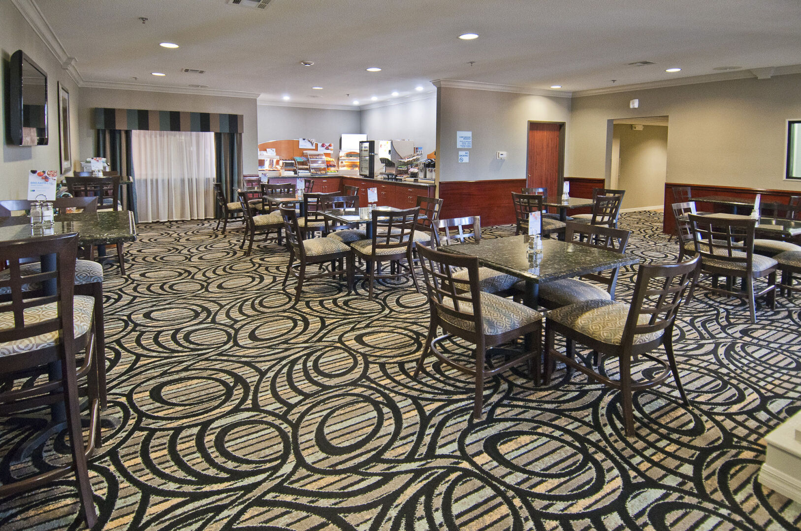 Holiday Inn Express Hotel & Suites Lake Charles by IHG