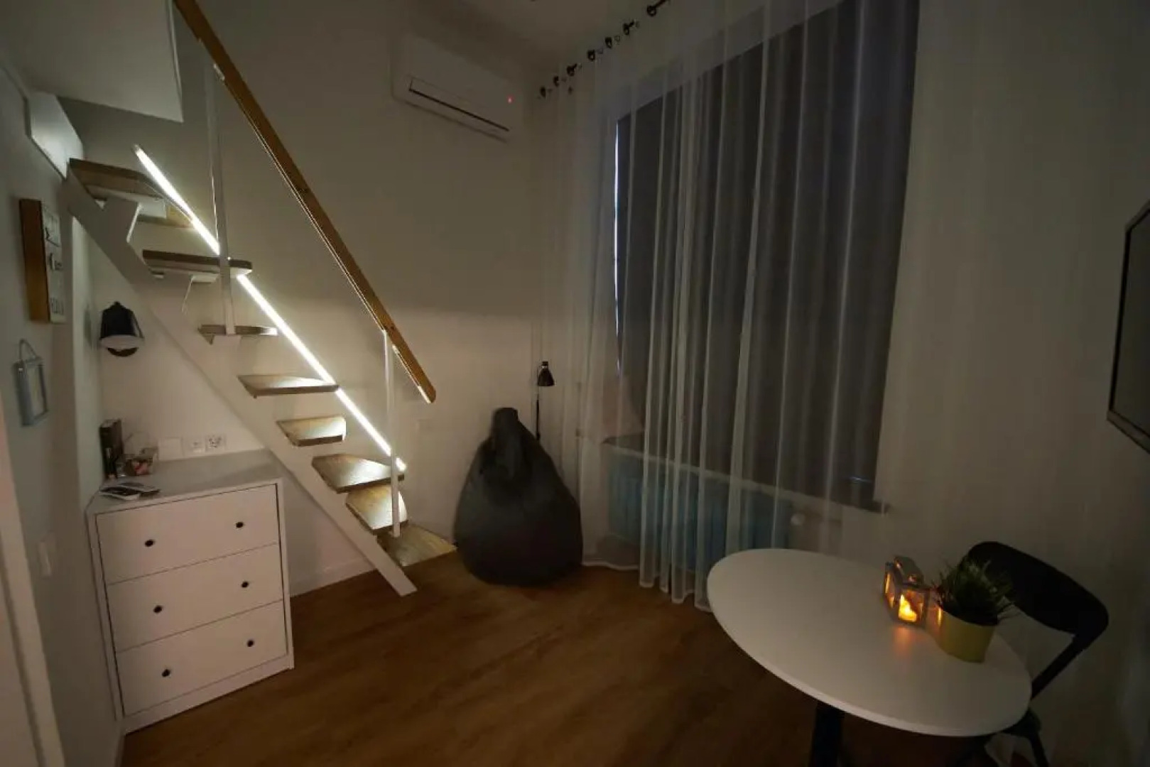 Затишні дворівневі смарт апартаменти