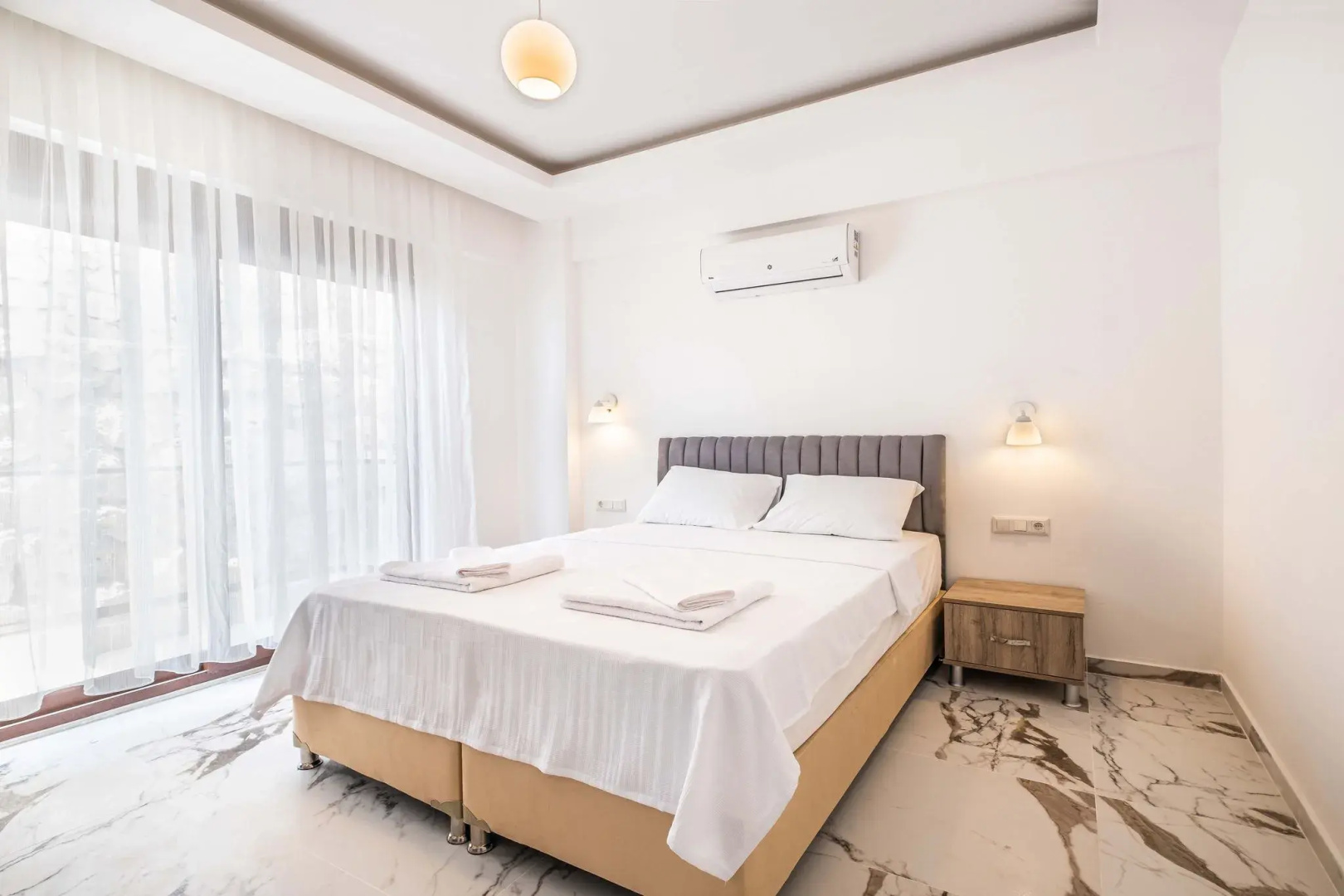 Golden Rose Suit Pension