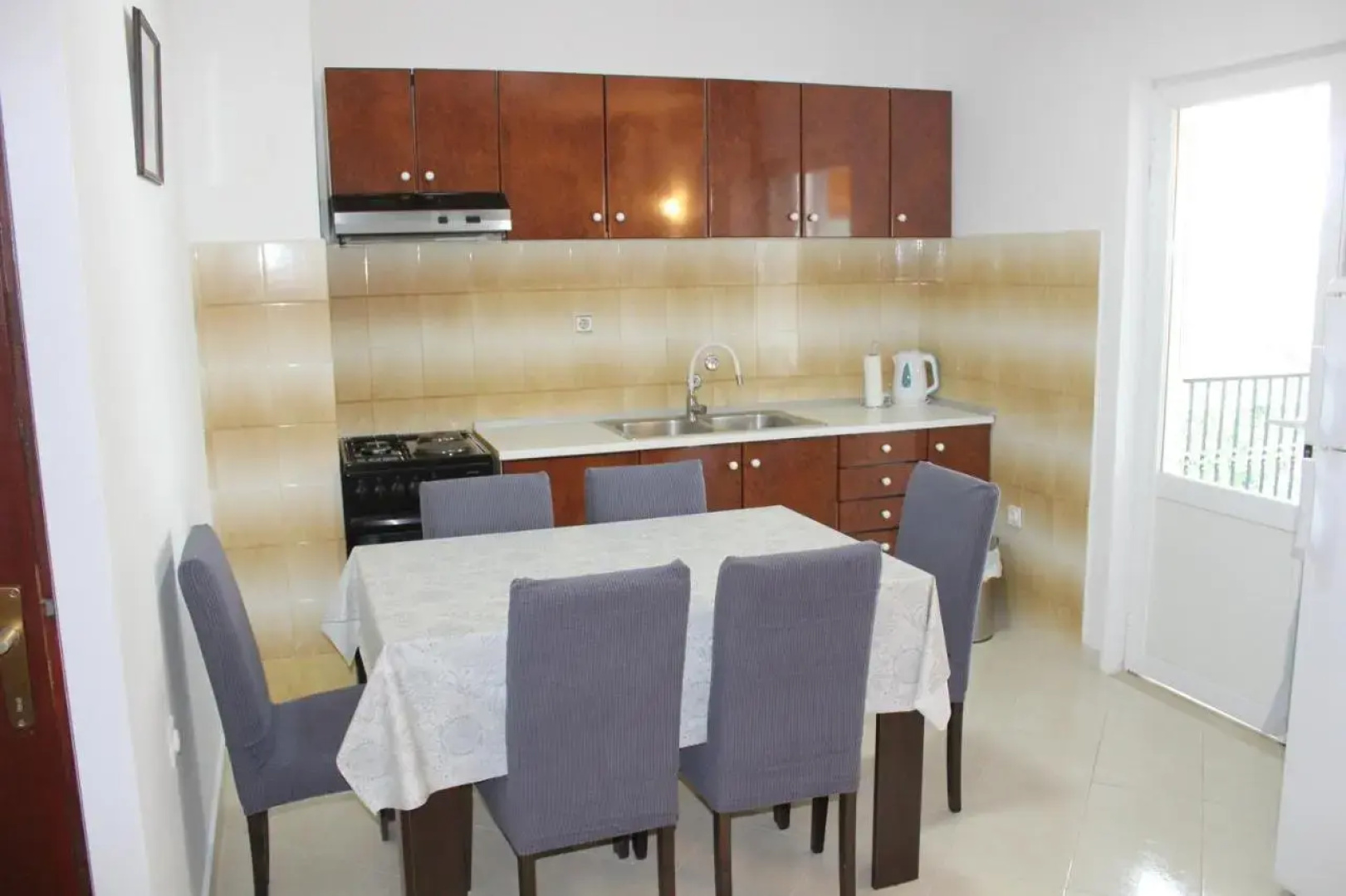 Apartments Ivan & Ana